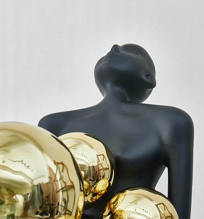 The Aphrodite Collection - Lady With Balloon