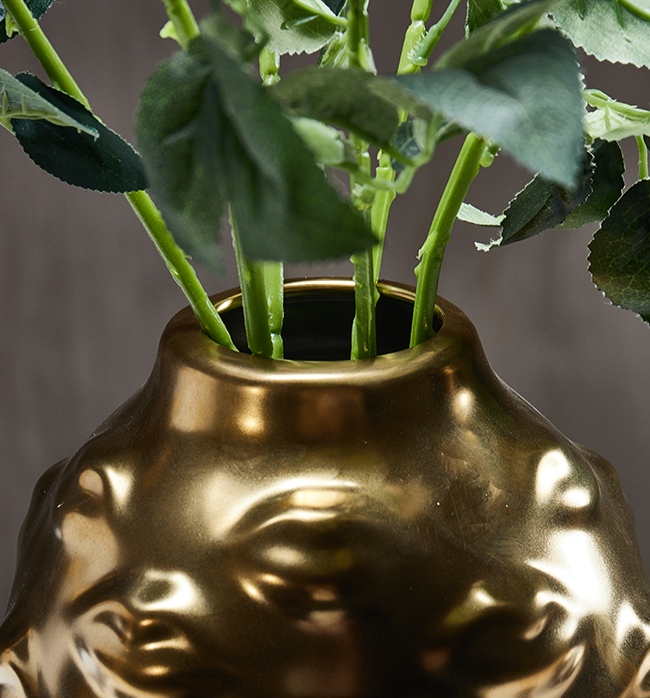 The Pout Vase - Gold